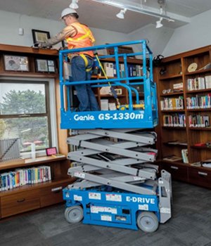 Marca: GENIE Modelo: GS 1330 Altura de trabajo: 3.9m Alimentación: Eléctrica