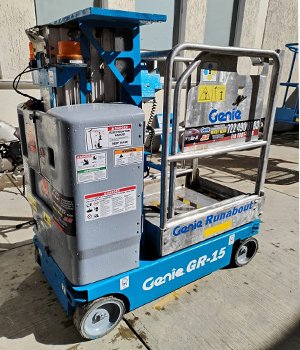 Marca: GENIE Modelo: GR 15 Altura de trabajo: 4.5m Alimentación: Eléctrica