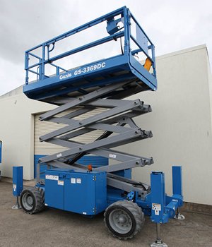 Marca: GENIE Modelo: GS 3369 DS Altura de trabajo: 11.9m Alimentación: Eléctrica