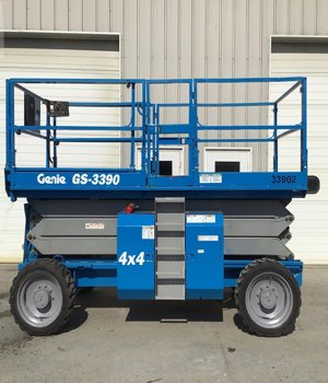 Marca: GENIE Modelo: GS 3390 RT Altura de trabajo: 10m Alimentación: Combustión